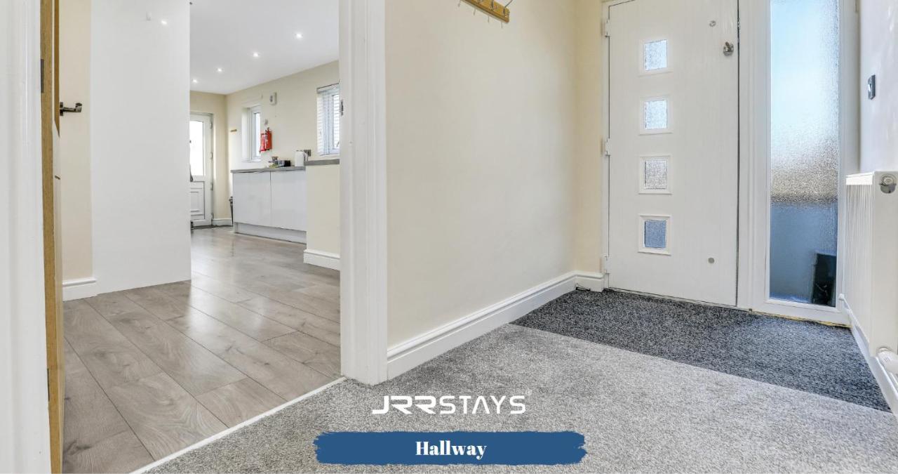 Cockermouth - 3 Bedroom, Sleeps 10 Garden - Jrr Stays Экстерьер фото